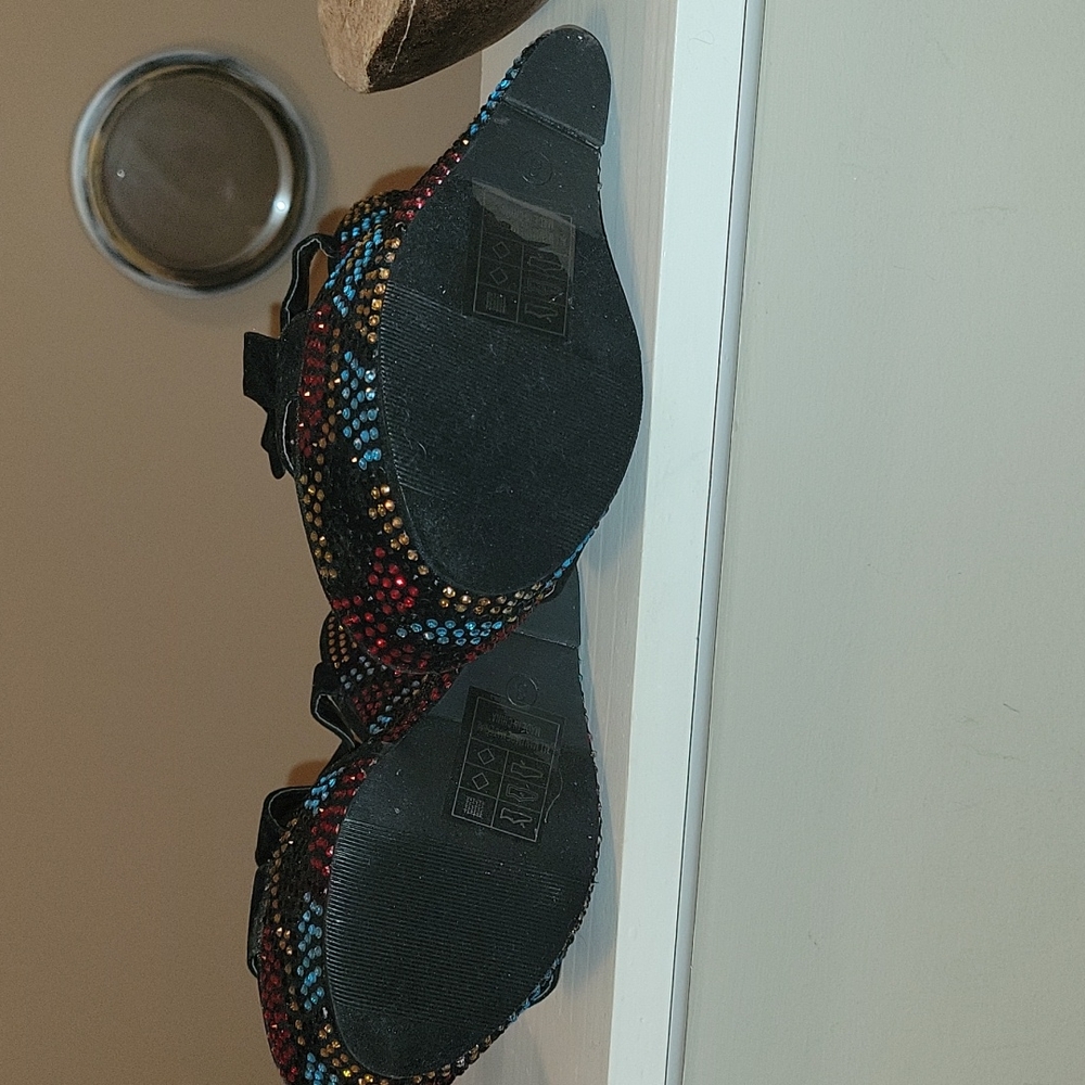 SOLD Platform Curve Heeled Platform - Picture 11 of 13